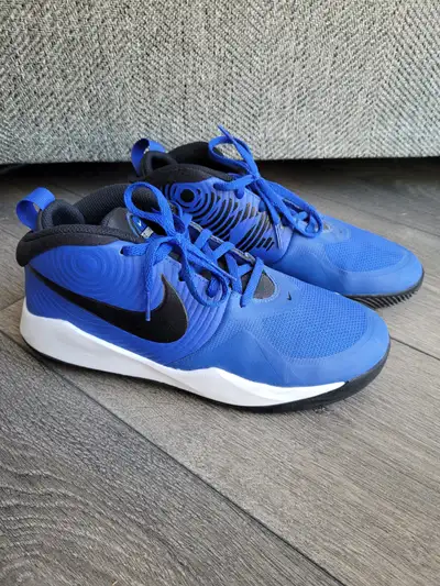 Nike Running Shoes - Boys Youth Size 7, View more