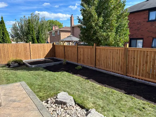 Quality Deck, Fence, Interlock and Landscaping62863722107009121