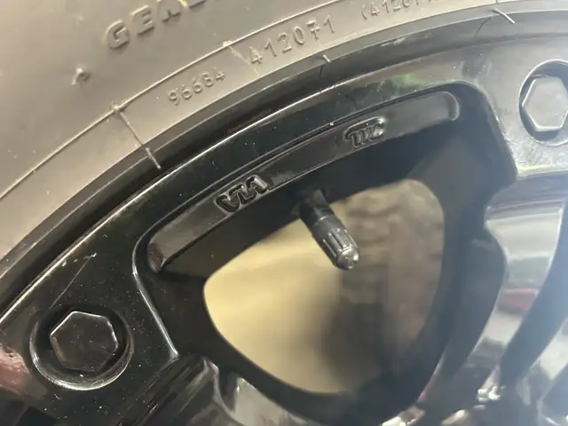 GM Rims and sensors in Tires & Rims in Ottawa - Image 3