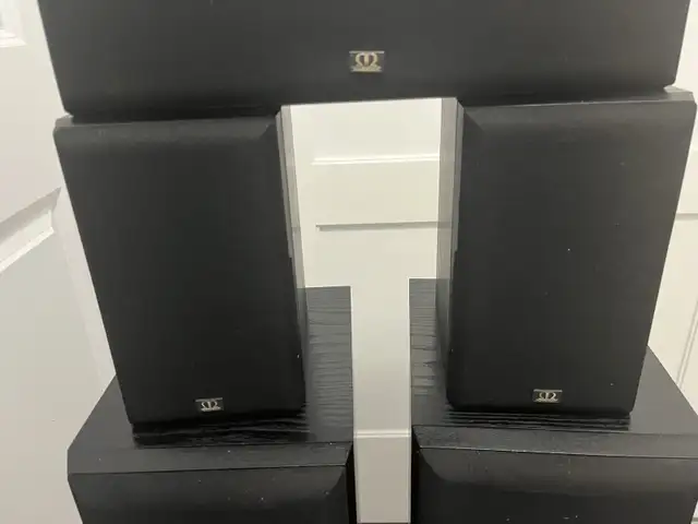 COMPLETE 5 CHANNELS SOROUND SOUND SYSTEM