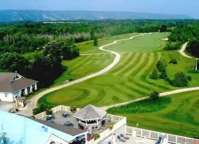 Collingwood Blue Mountains Golf Resort, View more