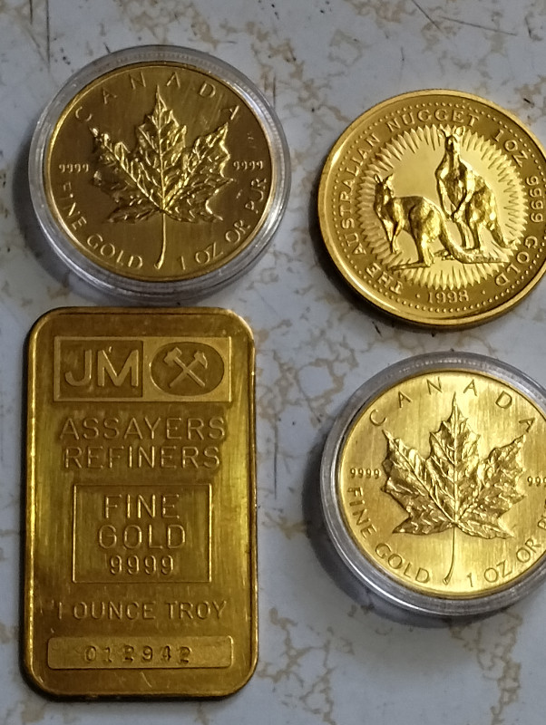 9999 Gold & Silver 1 oz Maple Leafs in Arts & Collectibles in Penticton - Image 4