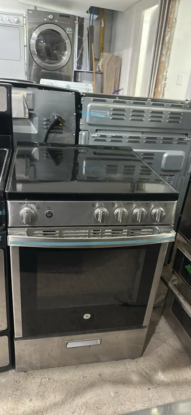 GE 24" inch apartment size stainless stove in Stoves, Ovens & Ranges in Hamilton - Image 2
