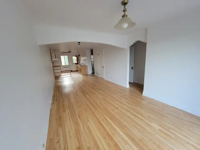 3 1/2 disponible proche Joliette et Pie IX.