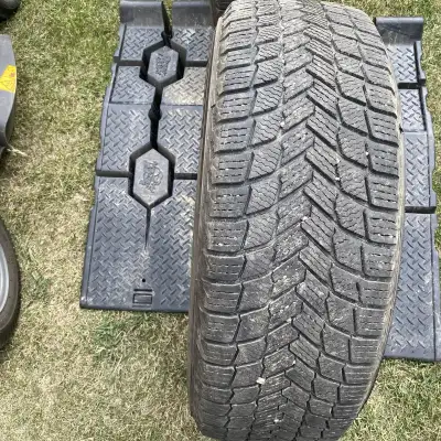4 Michelin x ice 245/60R18 tires and rims off ford Edge 2022,apr.20.000 Kms.contact Walter at 1-306-...