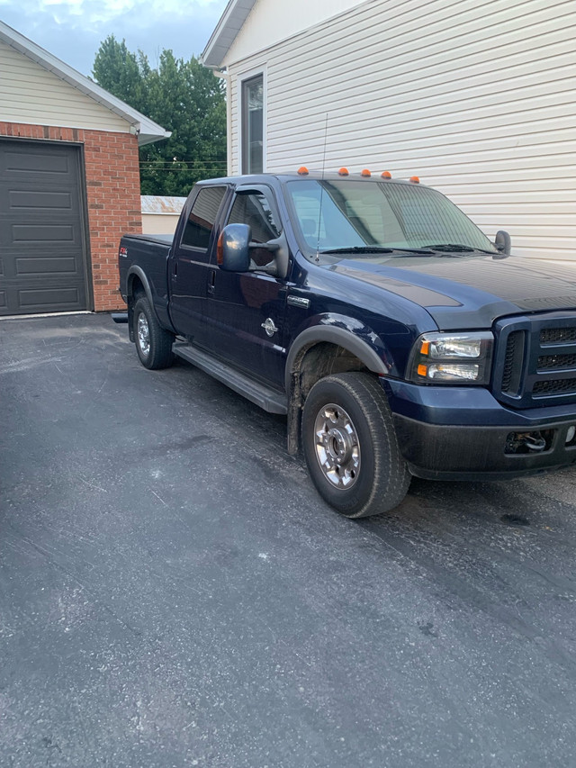2006 Ford F250 in Cars & Trucks in Ottawa - Image 2