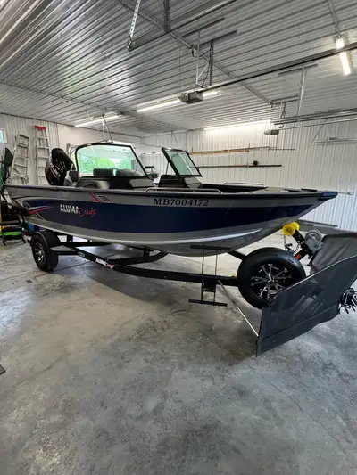 2020 Alumacraft Trophy 185 powered by a 2020 Suzuki 175 Hp. Mint condition comes with all extras inc...