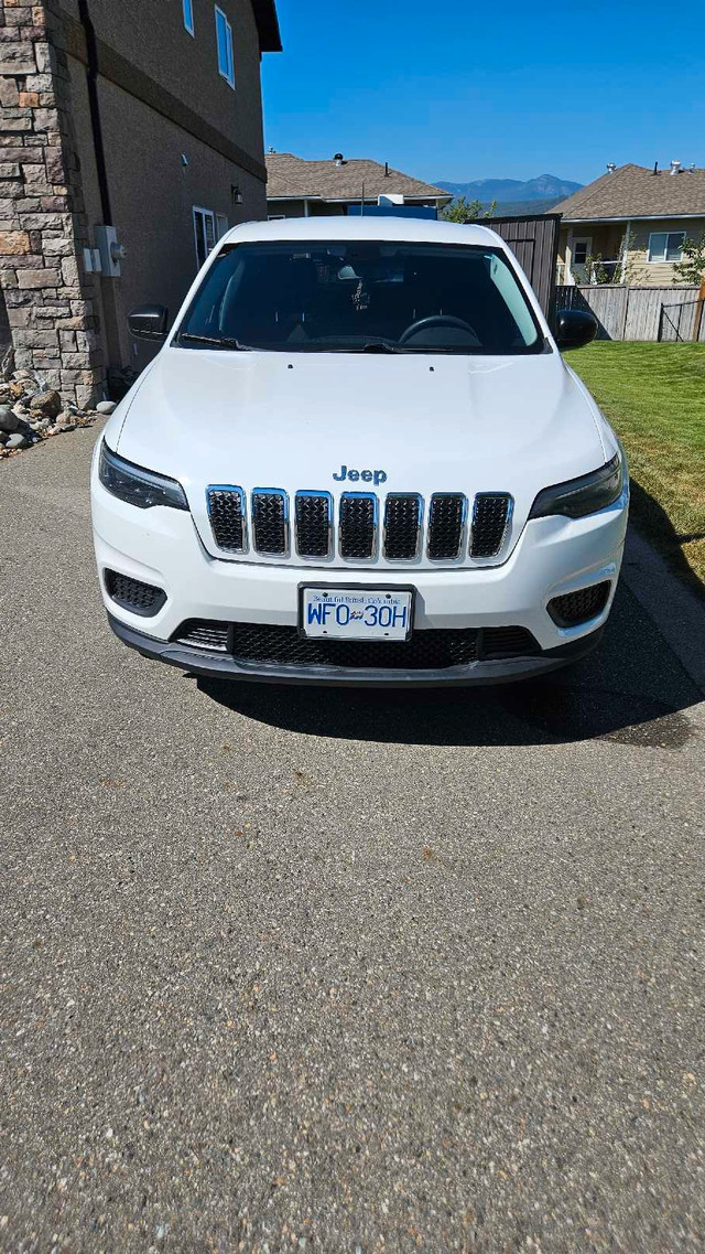 2021 Jeep Cherokee  in Cars & Trucks in Cranbrook