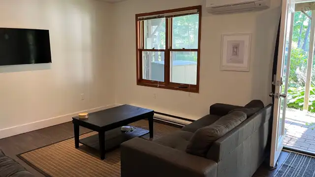 Furnished Lakefront 1 bed apartment! in Short Term Rentals in Dartmouth - Image 7