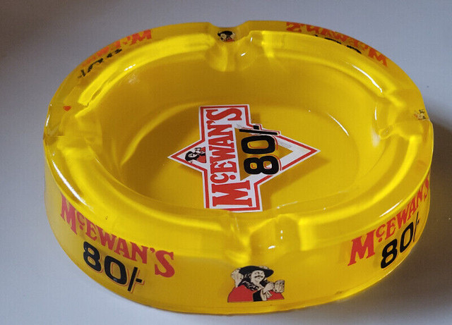 Vintage Rare McEwan's 80/- Oval Yellow Glass Ashtray in Arts & Collectibles in Oshawa / Durham Region - Image 4