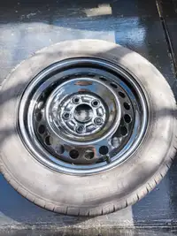 4 pneus d'été 195-65r15 pirelli sur roues Honda civic 
