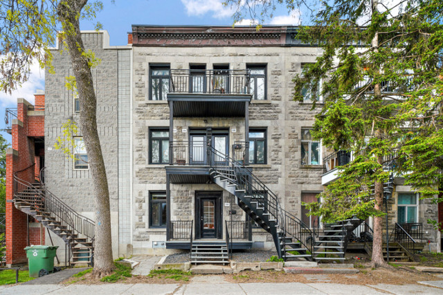 4plex 17x les revenus Hochelaga excellents locataires dans Maisons à vendre  à Ville de Montréal