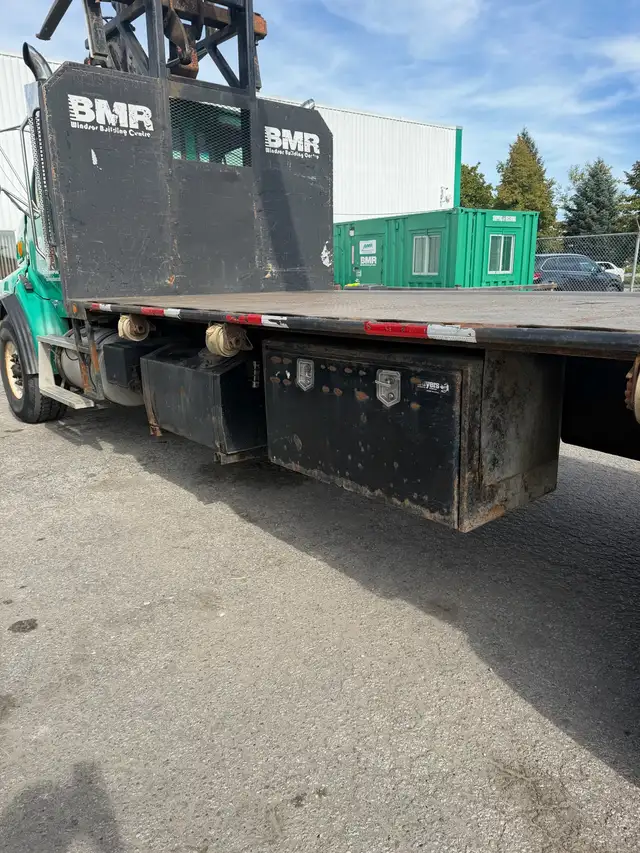 2005 Sterling LT9500 CAT C15 Engine 435 hp in Heavy Trucks in Windsor Region - Image 5