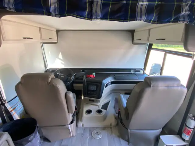 2022 Jayco Precept 37G Motorhome in RVs & Motorhomes in Grande Prairie - Image 4
