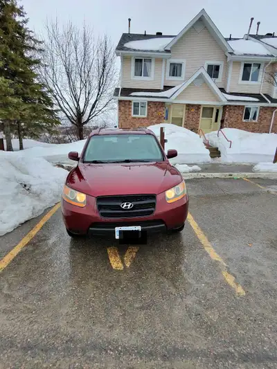 2009 Santa fe 194000km . Runs and drives amazing Asking 4500. Selling as is. Brand new winter tires...