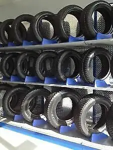 4 x 185/60R14 GT RADIAL MAXTOUR All Season 82H USAGÉS (9/32e)=140$+taxes 4 x 225/65RF17 Bridgestone...