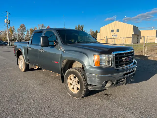 2007 GMC SIERRA 1500 VORTEC MAX CREW CAB in Cars & Trucks in Ottawa - Image 4
