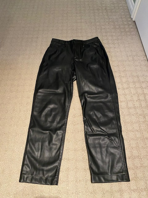 Hollister Black Faux Leather Pants - Sz 7R 28w | Women's - Bottoms ...