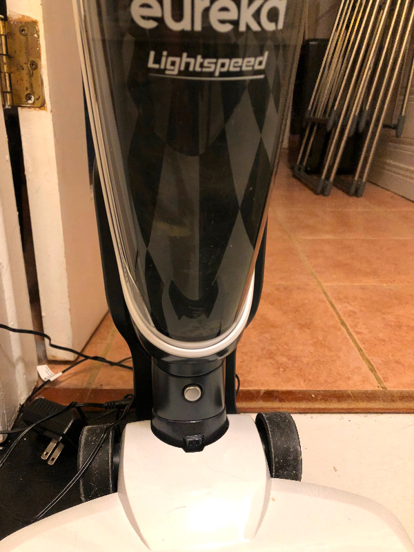Eureka Lightspeed rechargeable vacuum Vacuums Ottawa Kijiji