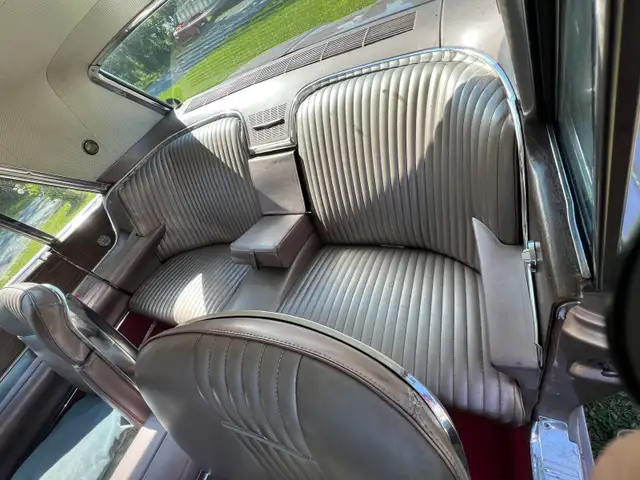 1964 Ford Thunderbird in Classic Cars in Bedford - Image 7