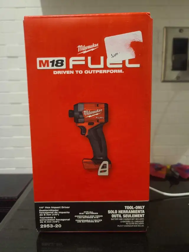 Milwaukee Tool M18 FUEL - Impact Driver in Power Tools in Markham / York Region - Image 2