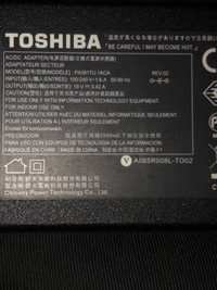 Genuine Toshiba Laptop AC Power Adapter PA3917U-1ACA