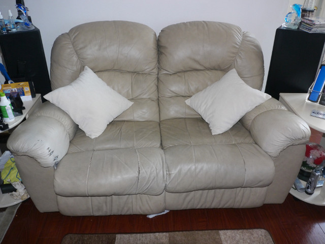 Reclining Leather Love Seat in Couches & Futons in City of Toronto