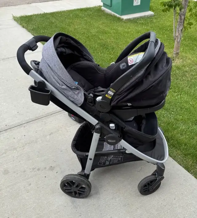 Graco Stroller, Bucket Seat & 3 Bases in Strollers, Carriers & Car Seats in Edmonton - Image 3
