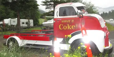 1947 GMC 1 TON DUALLY COE. This is a custom totally built truck. 383 Stroker Chev V8 Mid Engine, Cab...