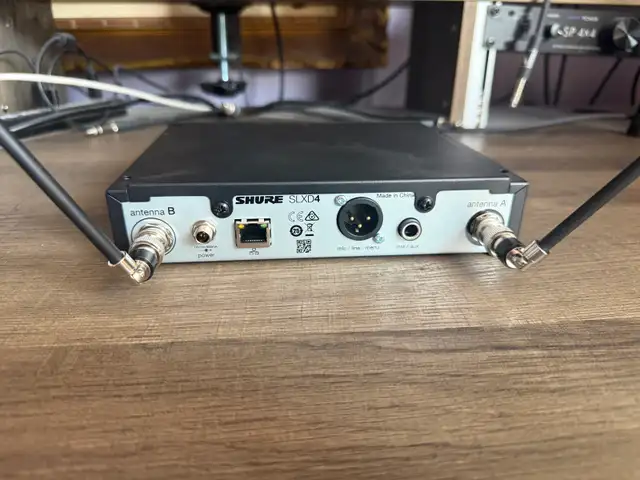 Shure SLXD14 Instrument Wireless in Pro Audio & Recording Equipment in Hamilton - Image 3