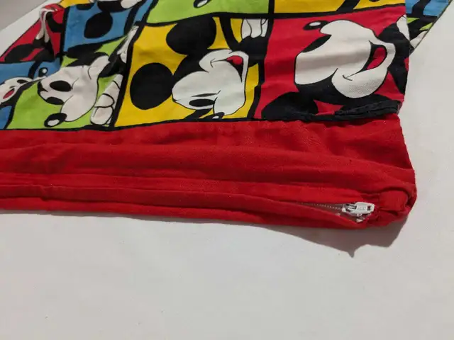 VTG Mickey Mouse Color Block Pillowcase zippered  in Bedding in Charlottetown - Image 5