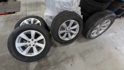 I am selling a set of OEM rims, 235 65 18 Michelin Crossclimate2 SUV tires with TPMS sensors that we...