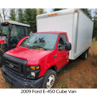 REDUCED! 2009 Ford E-450 Cube Van
