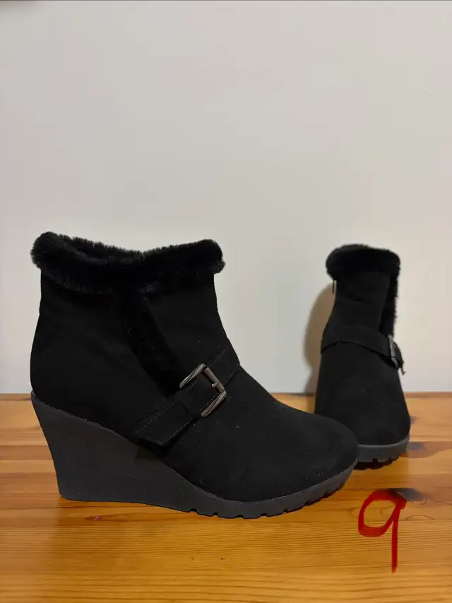 Ladies shoes in Women's - Shoes in Kitchener / Waterloo - Image 11