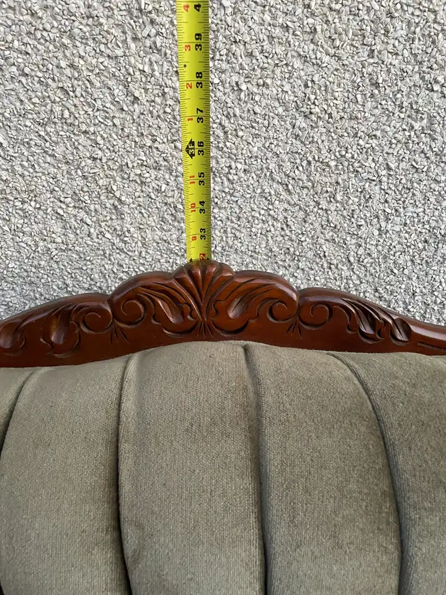 Antique Armchair in Chairs & Recliners in Edmonton - Image 7