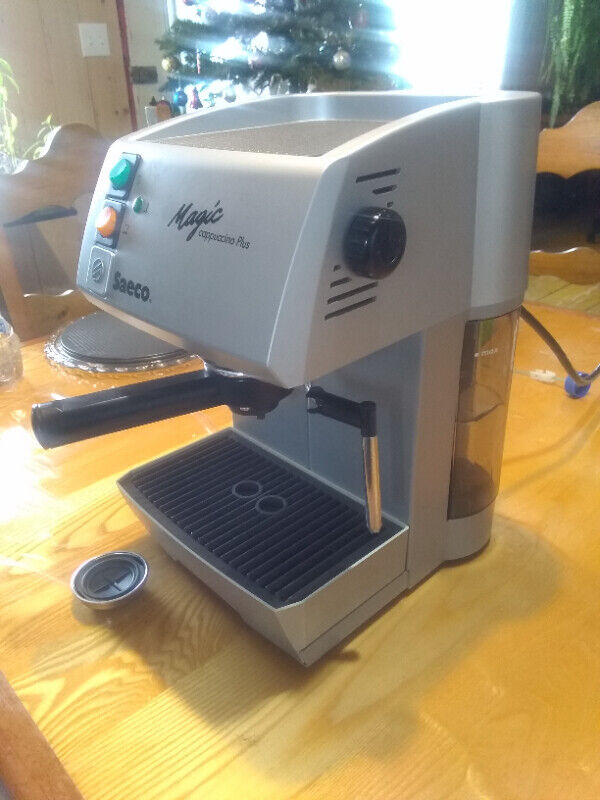 Machine espresso Saeco Magic Cappuccino Plus (Rapid Steam) | Autres  équipements commerciaux et industriels | Thetford Mines | Kijiji