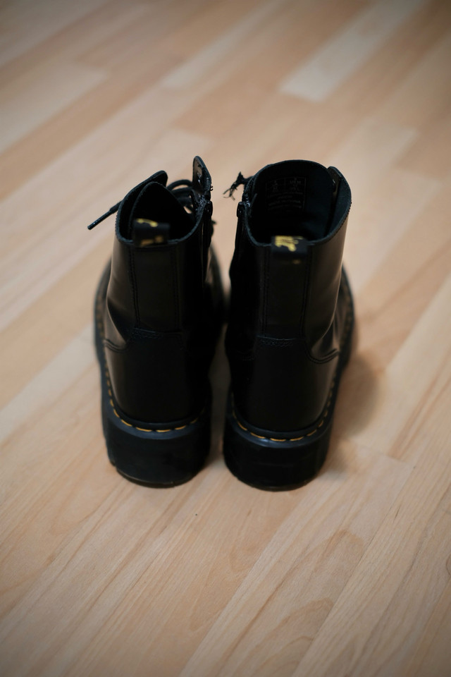 Dr. Martens Size 9 Jadon Boot in Other in City of Toronto - Image 3