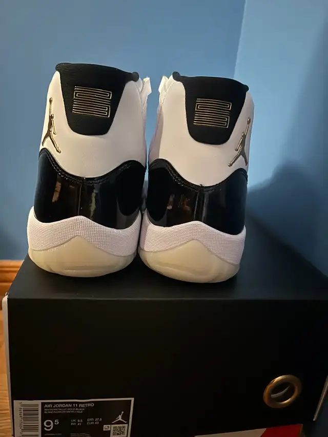 AIR JORDAN 11 RETRO in Men's Shoes in City of Montréal - Image 3