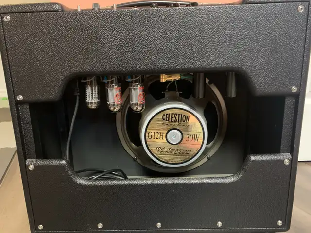 Diamond Balinese 1x12 Guitar Amplifier in Amps & Pedals in West Island - Image 3