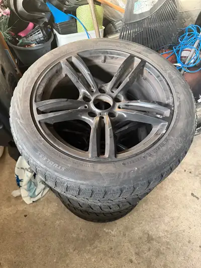 Bridgestone Blizzak with plenty thread left Used 1 season 225/50R17 5x120mm Set of 4. Came off 2015...