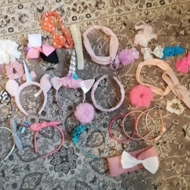 GIRLS HAIR ACCESSORIES  in Kids & Youth in Brantford - Image 3