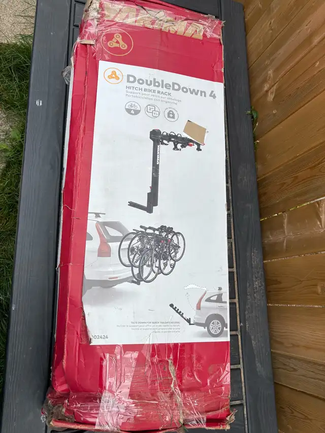 Yakima 4-Bike Hitch Mount Carrier, Tilting Bike Rack in Other in St. Catharines - Image 3