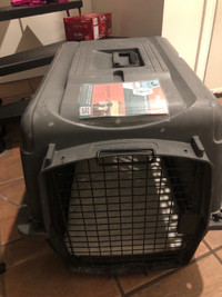 Dog travel crate