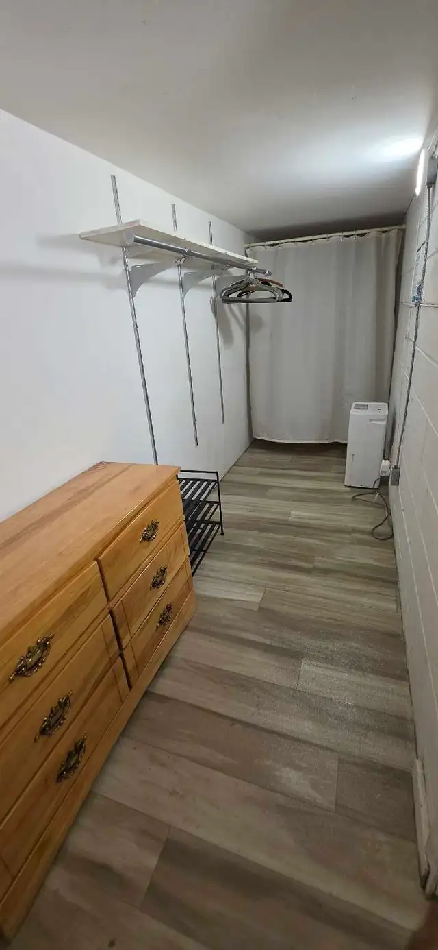 Furnished 1 Bdrm bsmt apt, by Finch subway. Private entrance in Long Term Rentals in City of Toronto - Image 11