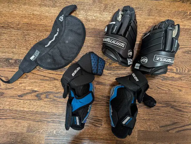 Kids Used  Hockey Gear - Winnwell neck guard, gloves Bauer elb in Hockey in City of Toronto - Image 2