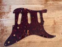 Tortious shell pickguard for Stratocaster ( 11 hole )