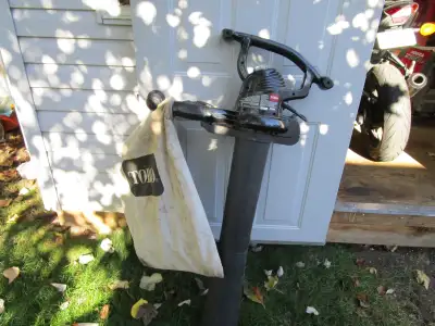 Toro 120v 3 in 1 Blower, Vacuum and Mulcher, View more