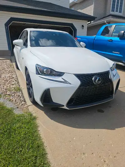 Clean title Lexus IS 300 F-Sport for sale. Price is firm
