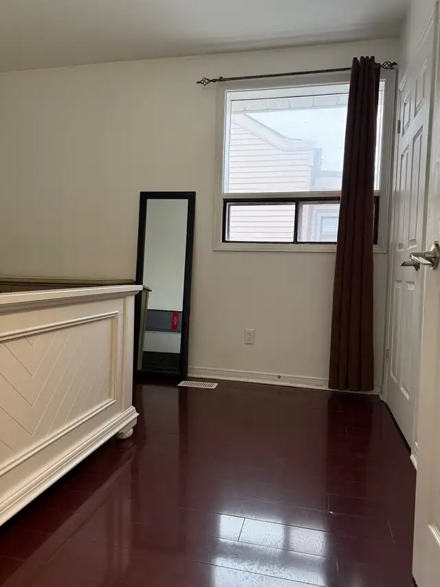 Bathurst Dundas one bedroom Available immediately or Mar 1st