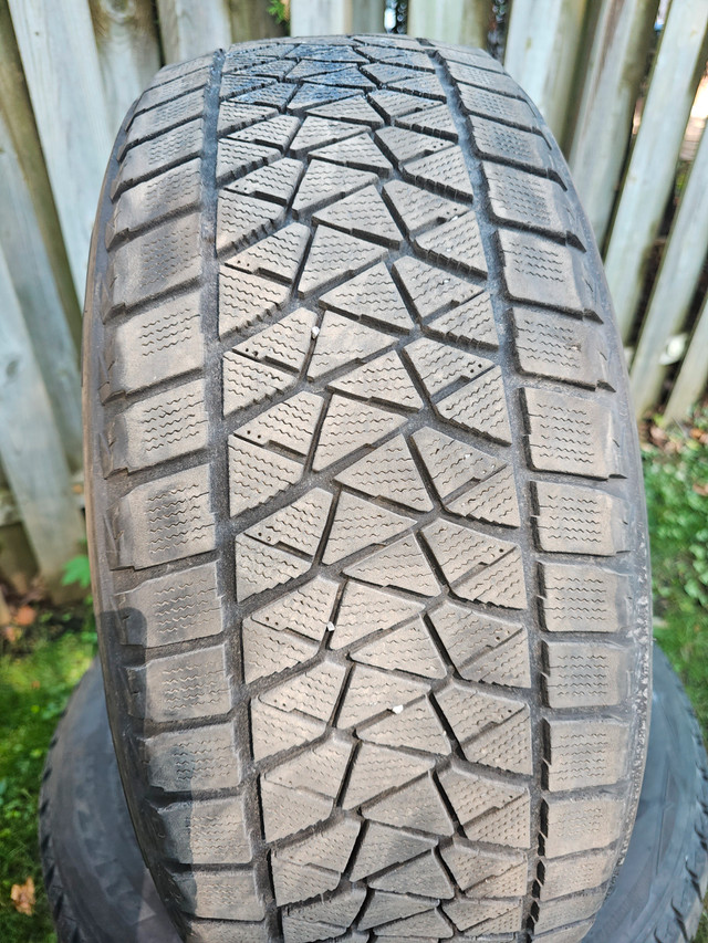 235 55 18 Bridgestone Blizzack Bridgestone Hiver dans Pneus et jantes  à Ville de Montréal - Image 2